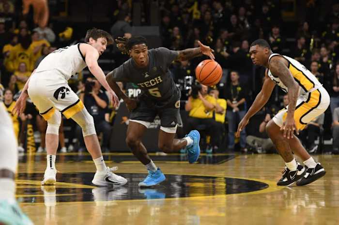 Georgia Tech guard Deivon Smith